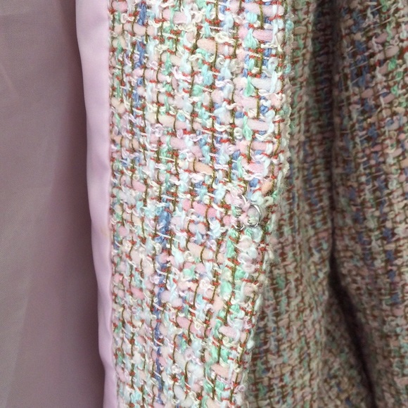 Pretty little tweed/novelty suiting jacket. - Picture 5 of 5